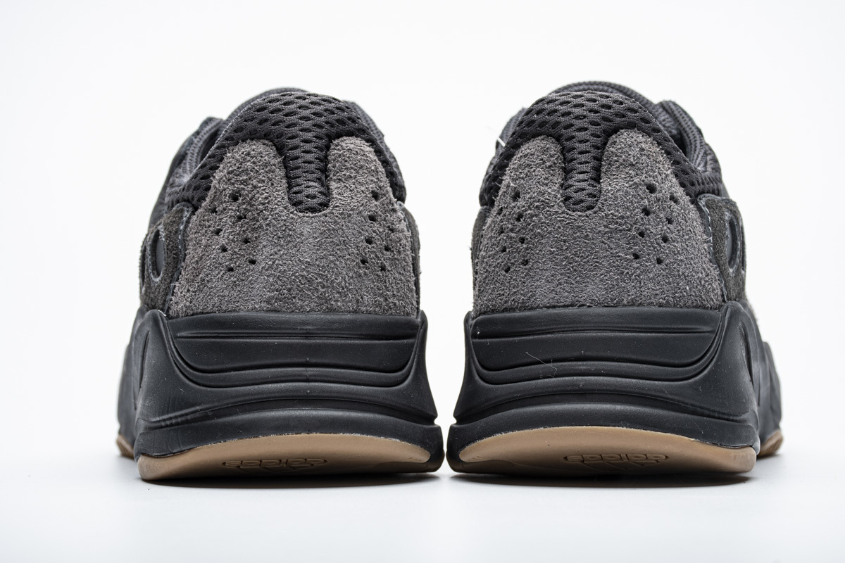 Adidas Yeezy Boost 700 "Utility Black" FV5304