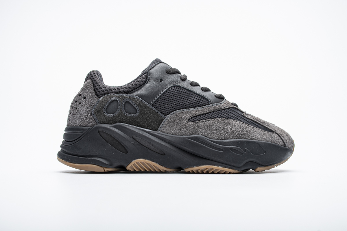 Adidas Yeezy Boost 700 "Utility Black" FV5304
