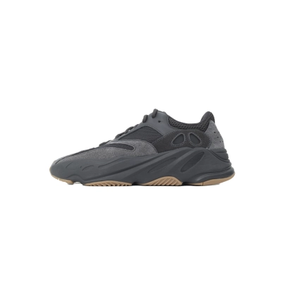 Adidas Yeezy Boost 700 "Utility Black" FV5304 01
