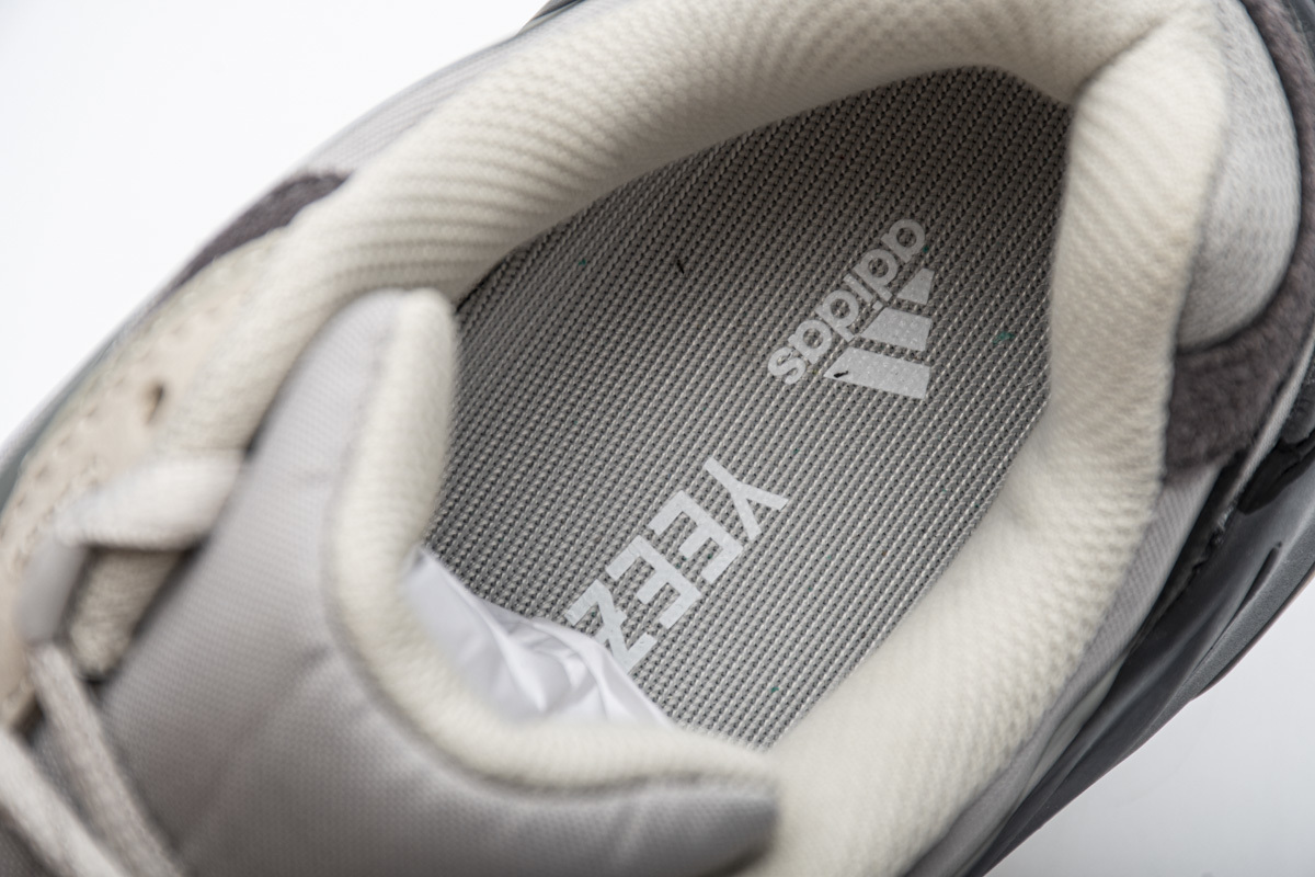 Adidas Yeezy Boost 700 V2 "Tephra" FU7914