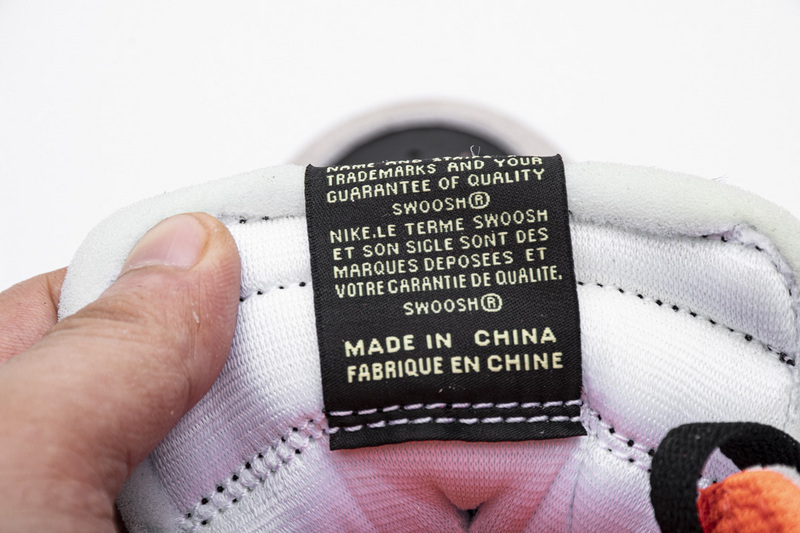 Air Jordan 1 OG Hi Retro Neutral Grey 555088-018