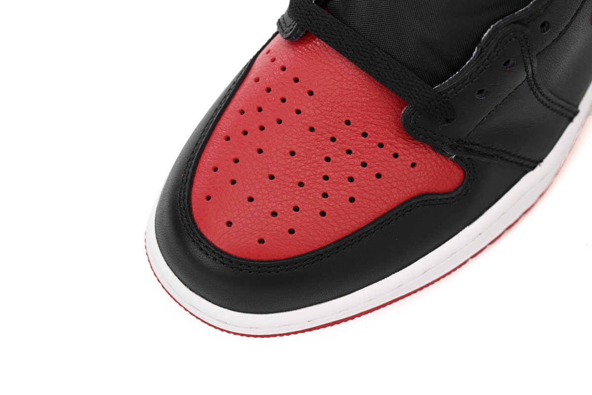Air Jordan 1 Retro High OG 'Banned' 555088-001