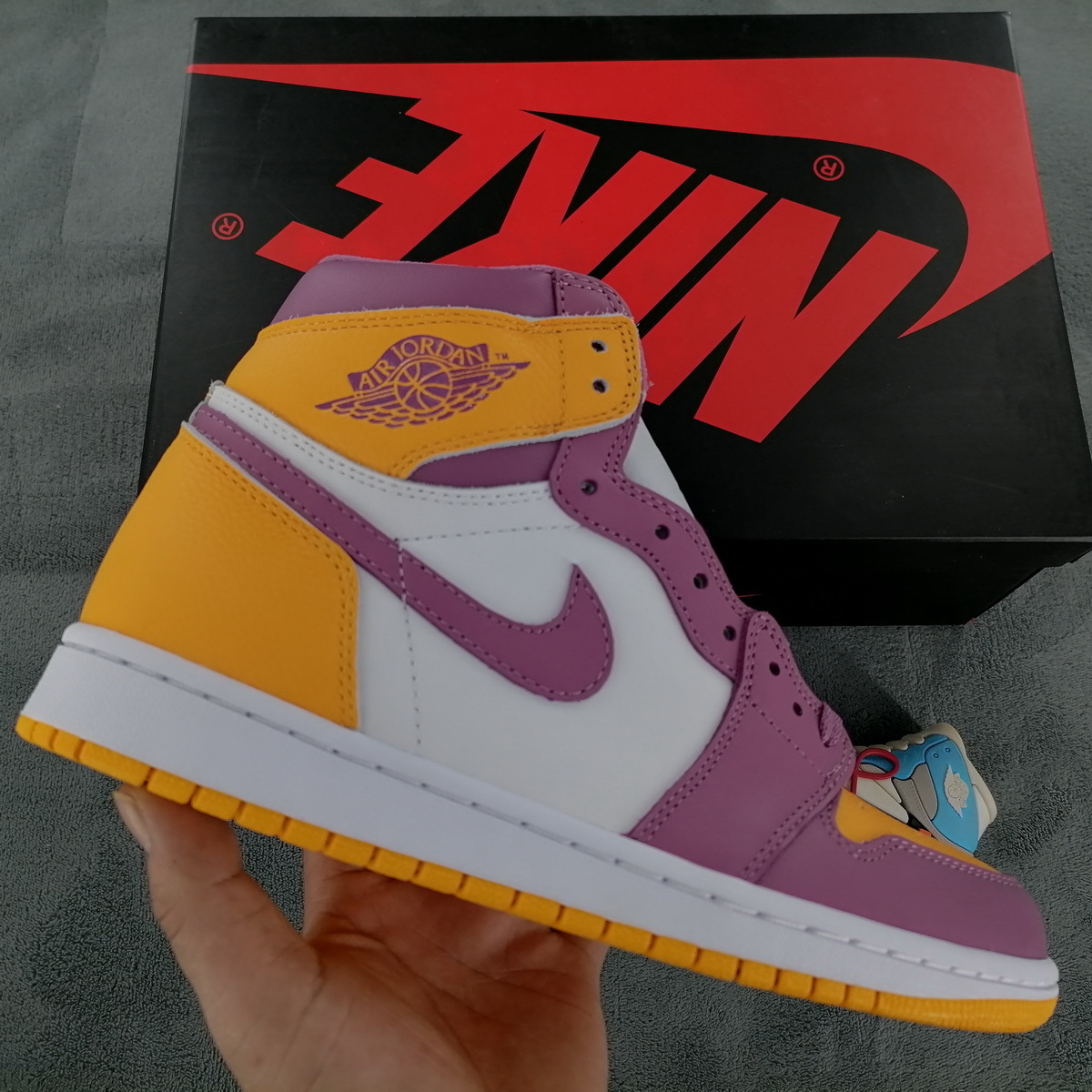 Air Jordan 1 High OG 'Brotherhood' 555088-706