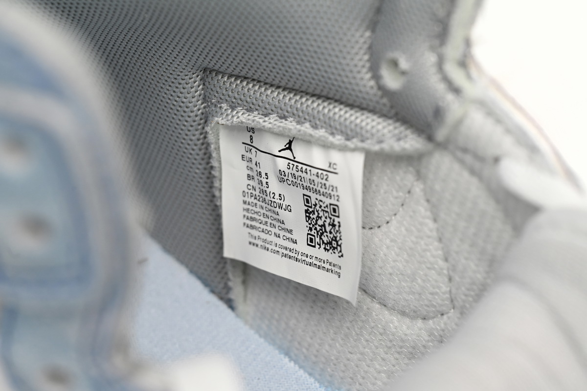 Air Jordan 1 High OG GS 'Wash North Carolan' 555088-402