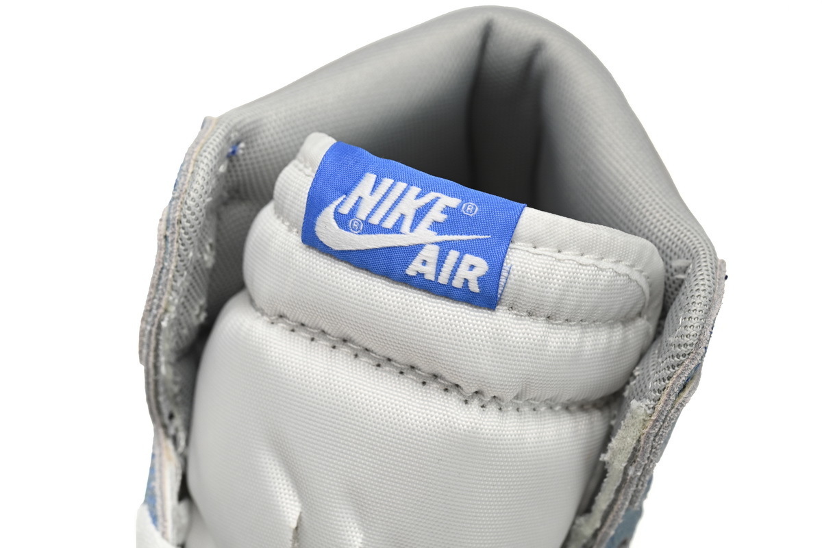 Air Jordan 1 High OG GS 'Wash North Carolan' 555088-402