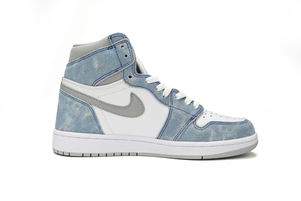 Air Jordan 1 High OG GS 'Wash North Carolan' 555088-402