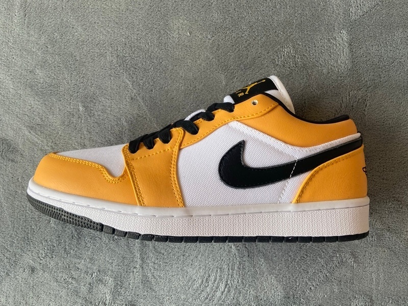 Air Jordan 1 Low 'Laser Orange' CZ4776-107