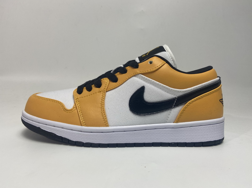 Air Jordan 1 Low 'Laser Orange' CZ4776-107