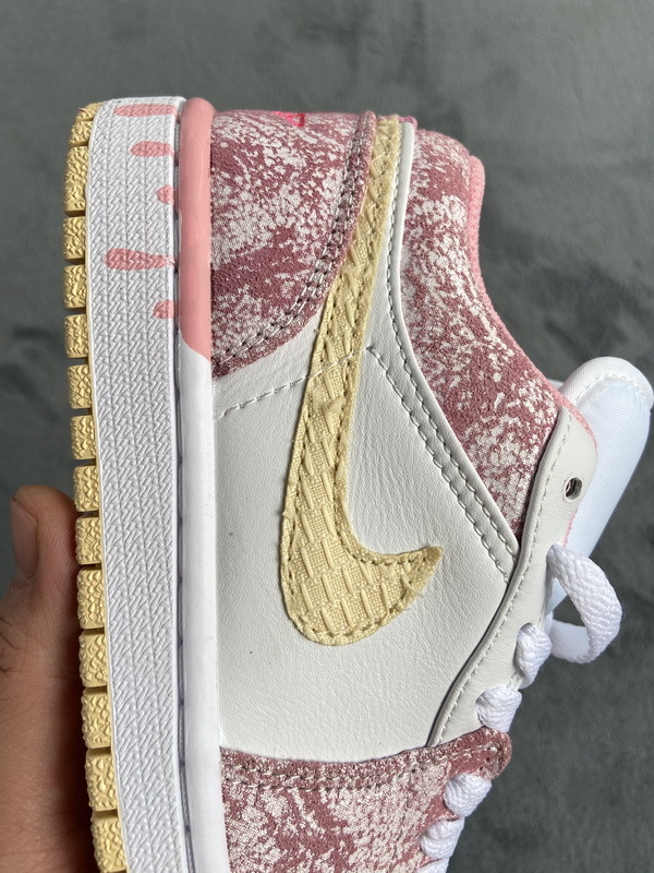 Air Jordan 1 Low 'Paint Drip' CW7104-601