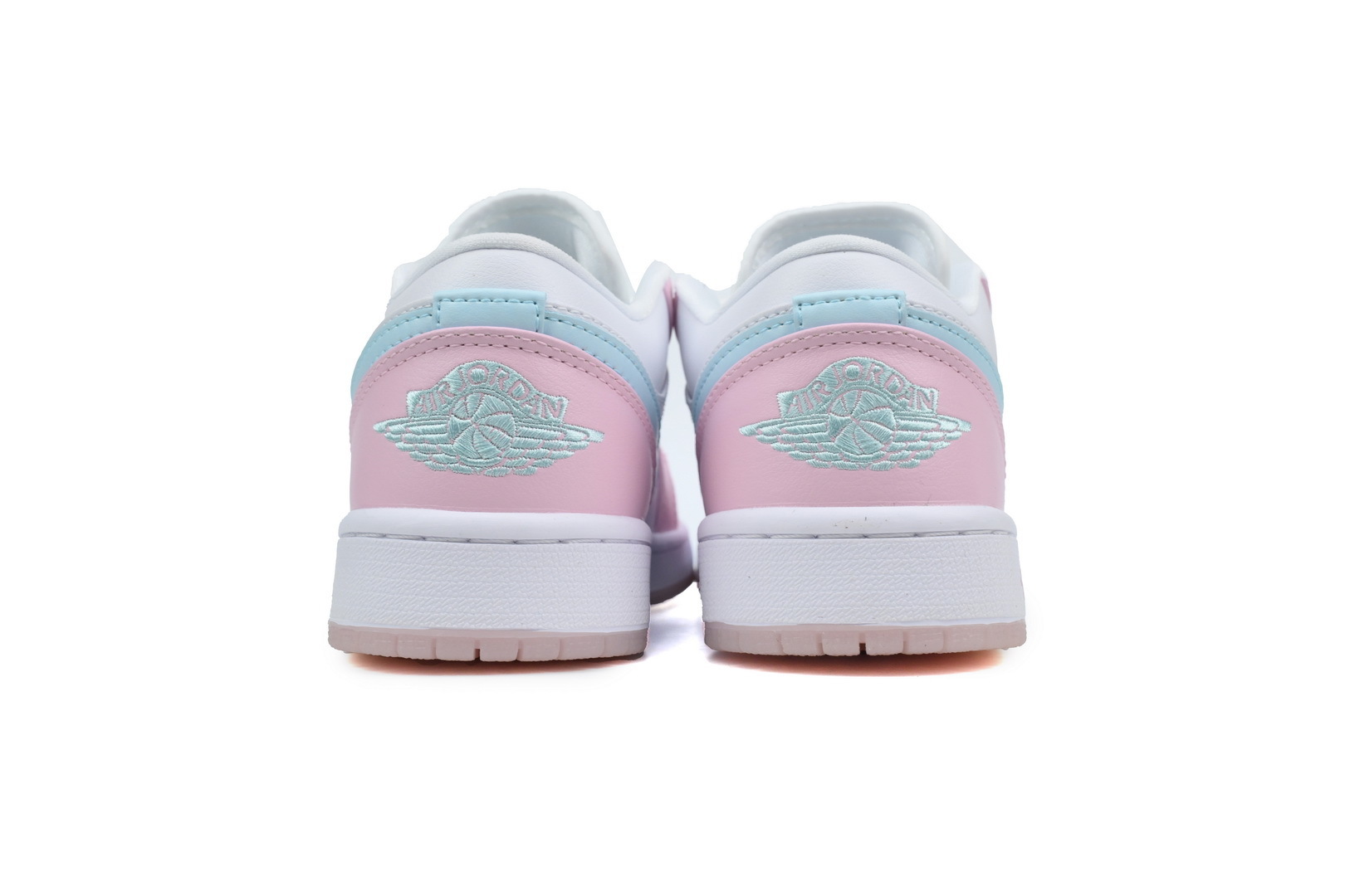 Air Jordan 1 Low 'Paw Print' HM3706-141