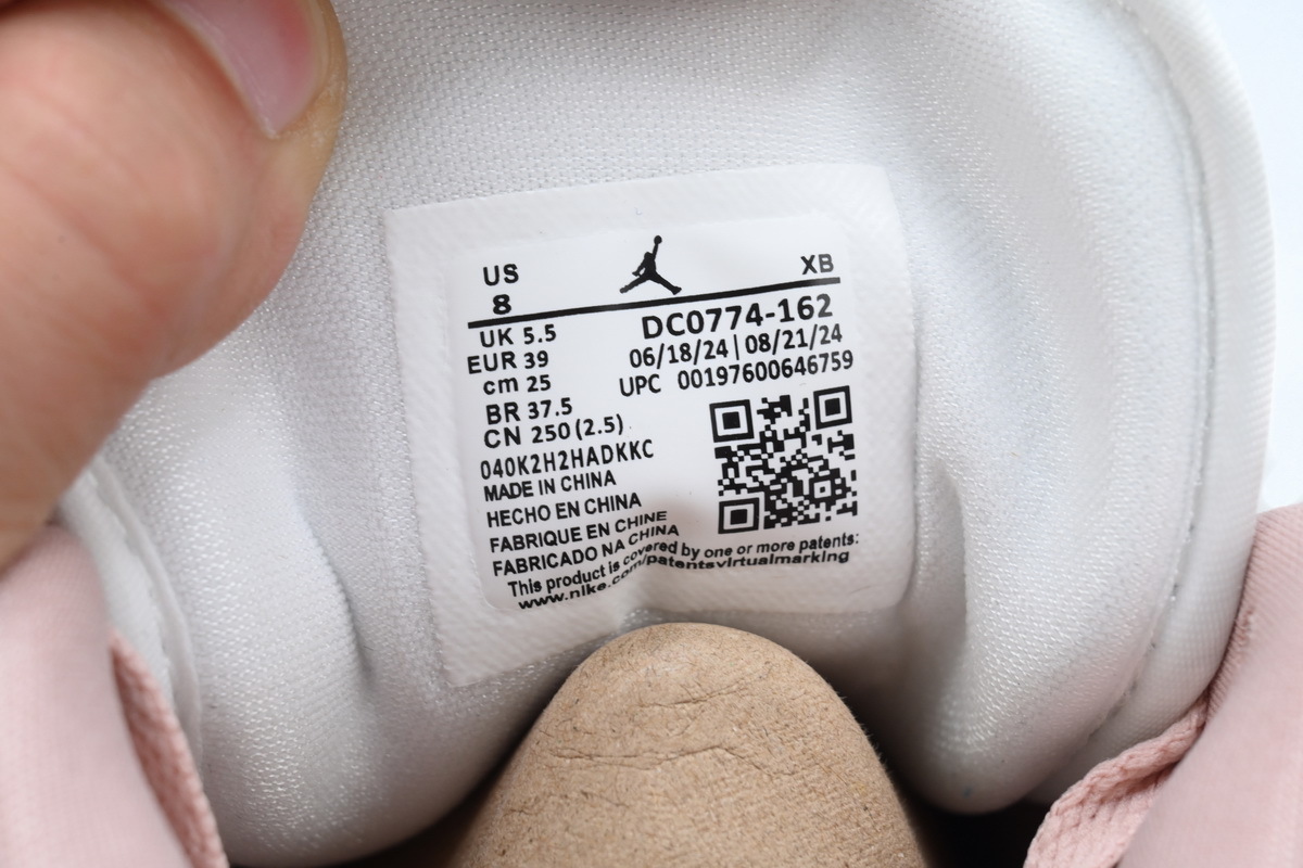 Air Jordan 1 Low 'Pink Oxford' DC0774-162