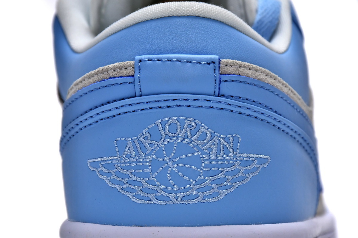 Air Jordan 1 Low 'University Blue' DC0774-050