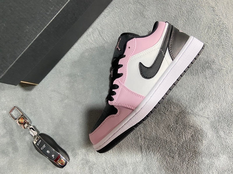 Air Jordan 1 Low 'White Pink' 554723-601