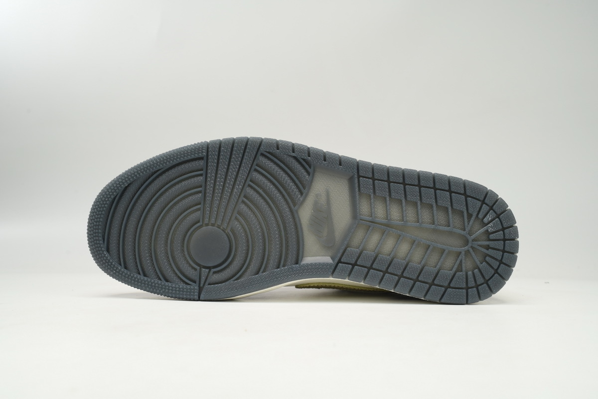 Air Jordan 1 Low 'Year of the Dragon' FJ5735-100