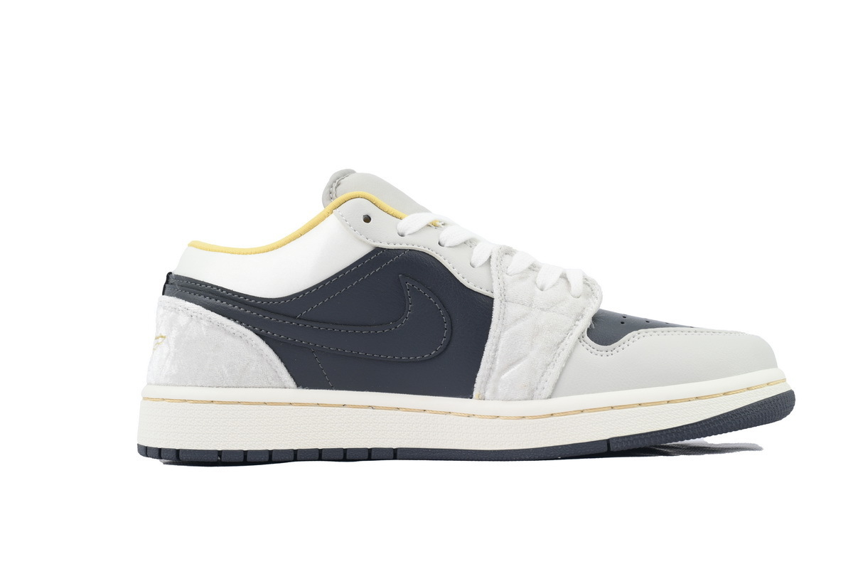 Air Jordan 1 Low SE 'Beaded Swoosh' DV1762-001