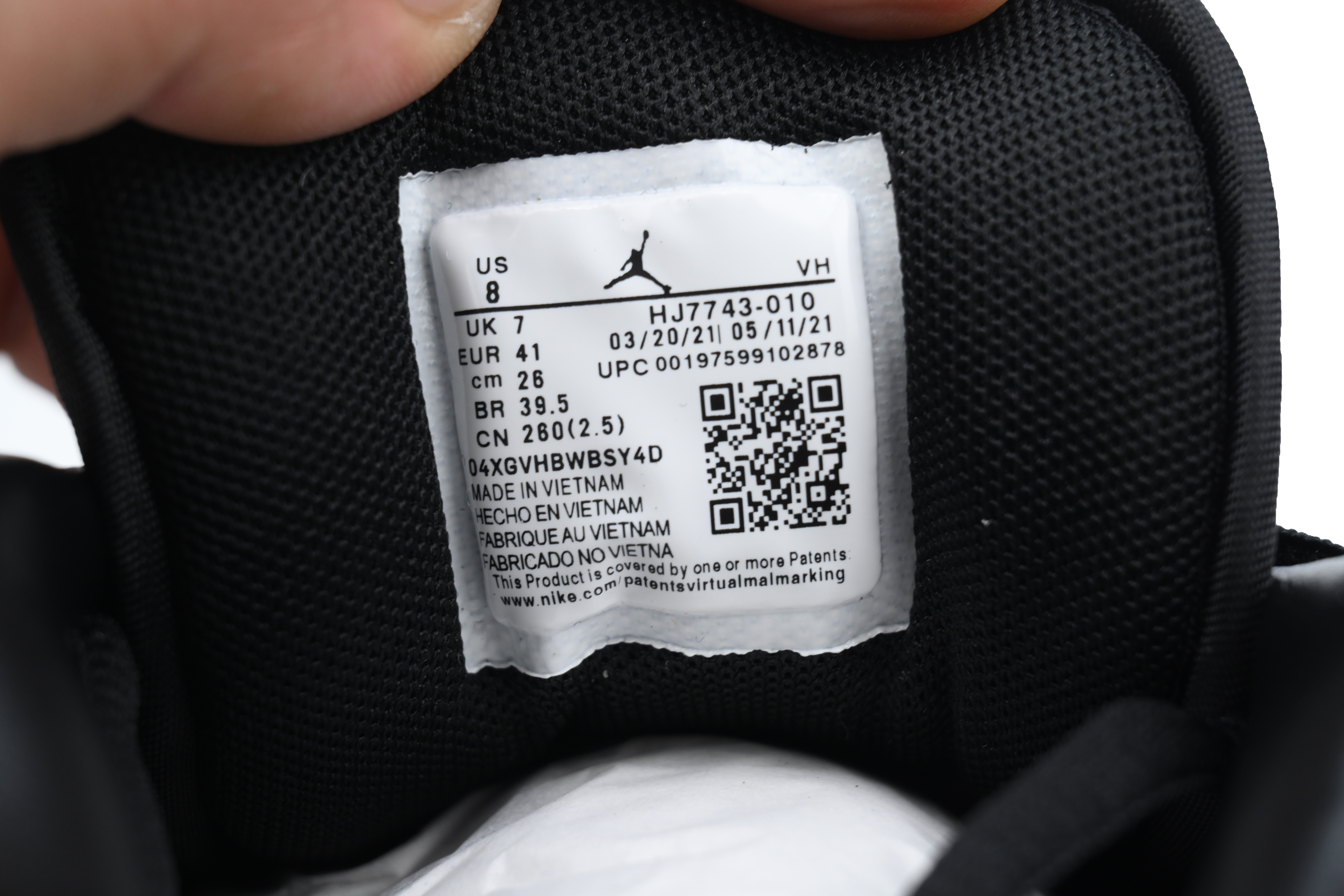 Air Jordan 1 Low SE 'Black Croc' HJ7443-010