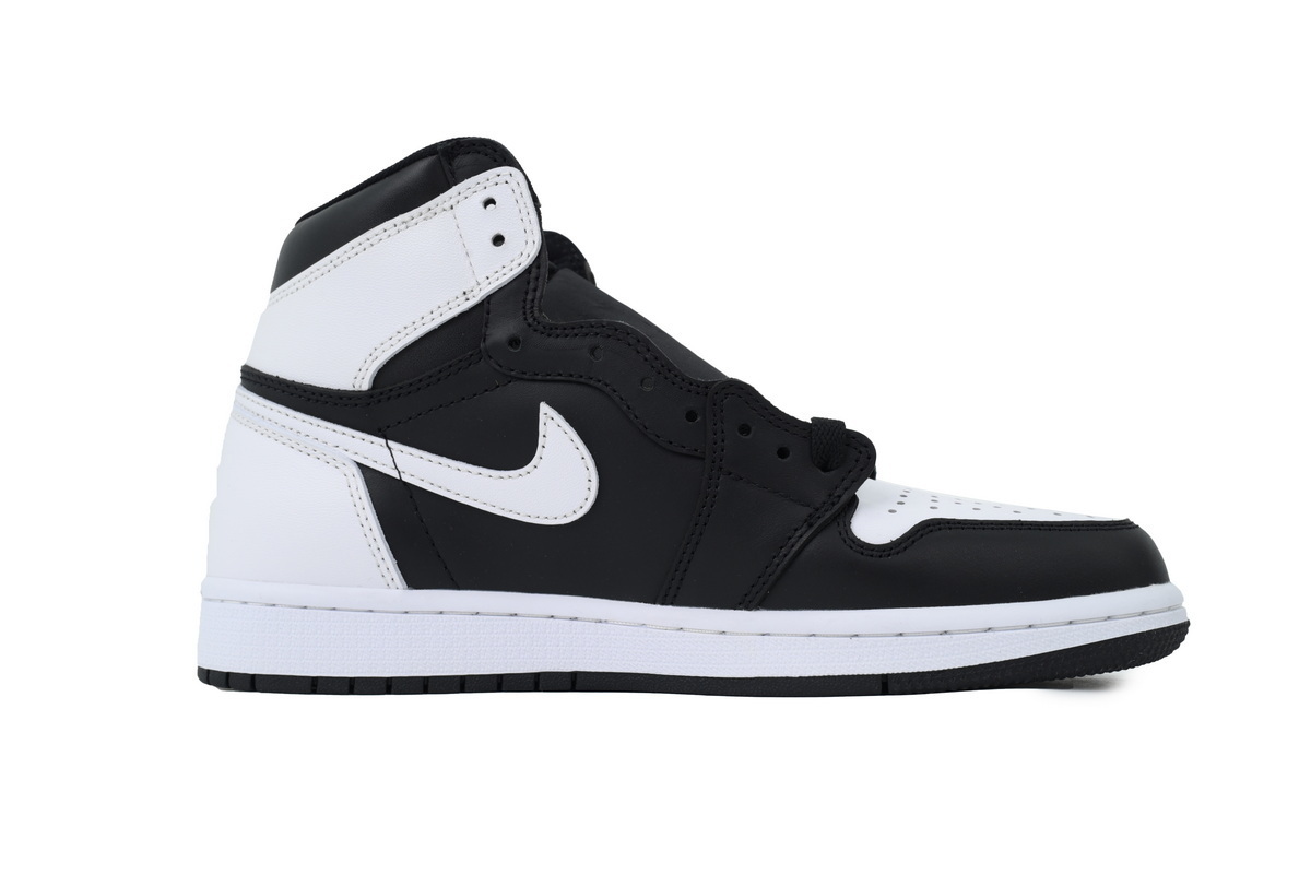Air Jordan 1 Retro High OG 'Black White 2.0' DZ5485-010