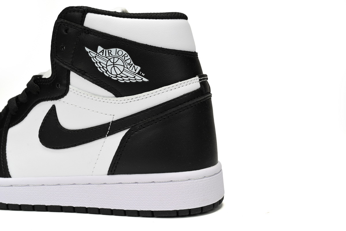 Air Jordan 1 Retro High OG 'Black White' 555088-010