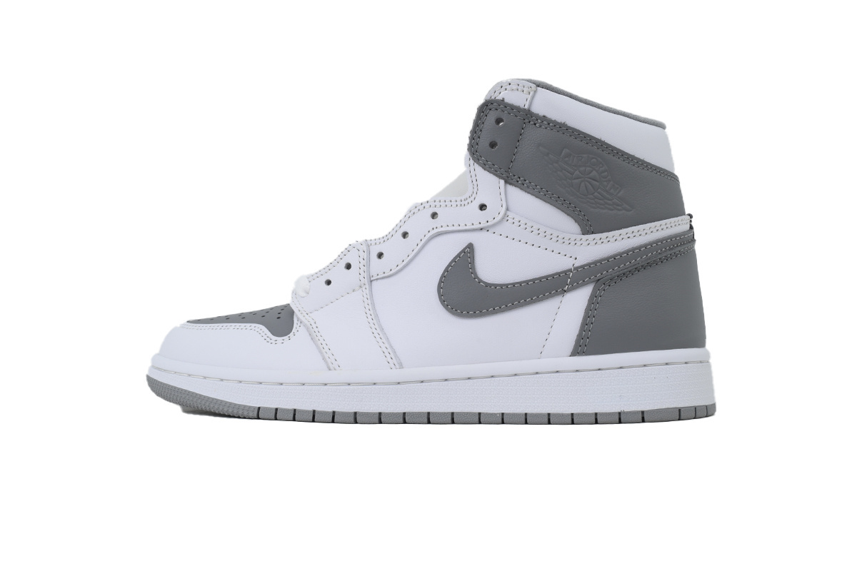 Air Jordan 1 Retro High OG 'Stealth' 555088-037