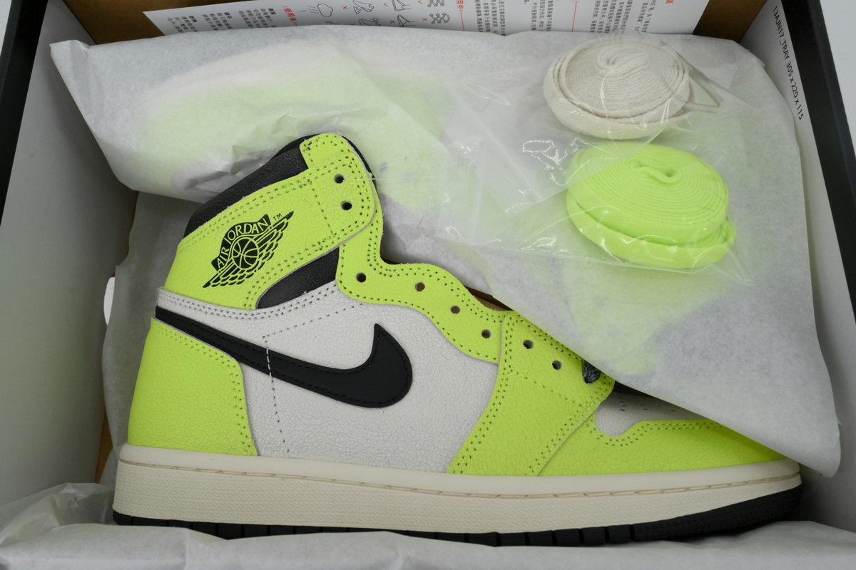 Air Jordan 1 Retro High OG 'Visionaire' 555088-702