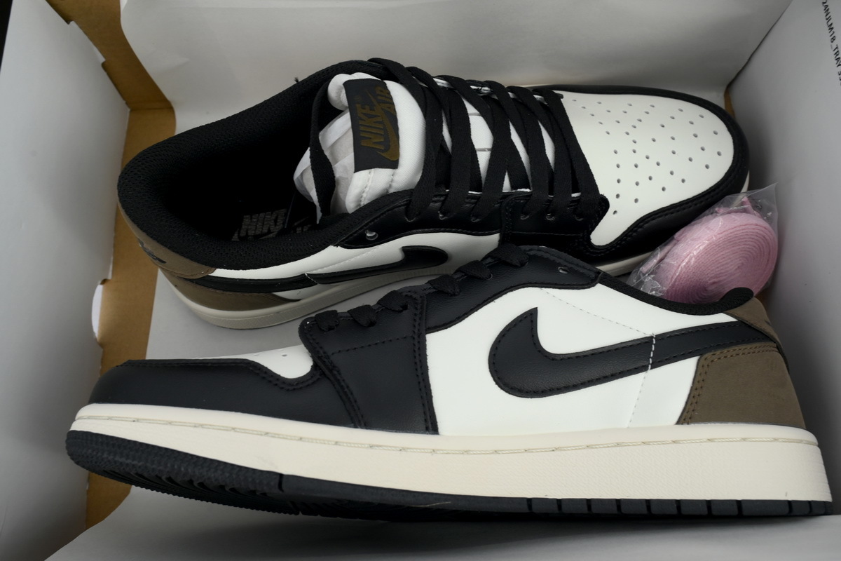 Air Jordan 1 Retro Low OG 'Mocha' CZ0790-102