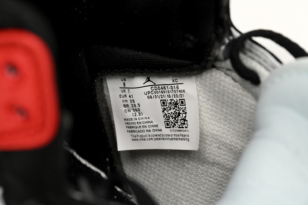 Air Jordan 1 WMNS 'Satin Black Toe' CD0461-016