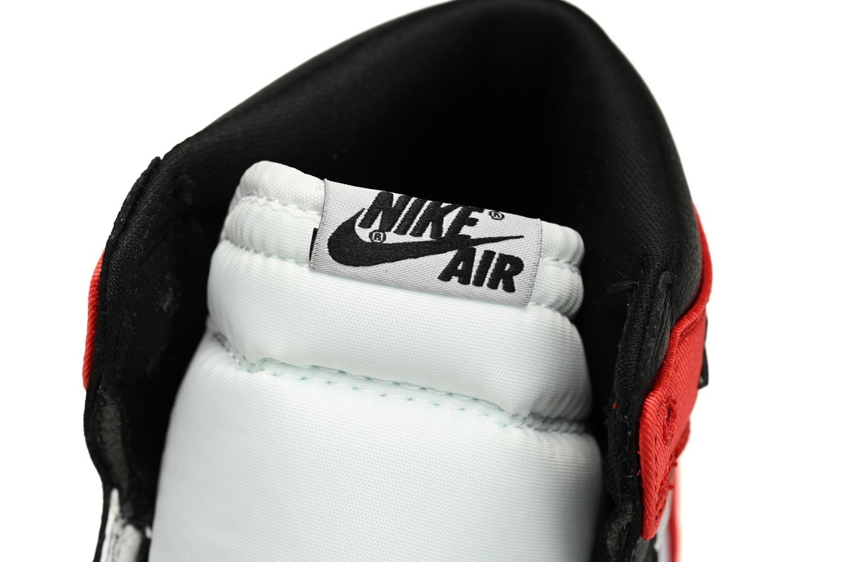 Air Jordan 1 WMNS 'Satin Black Toe' CD0461-016