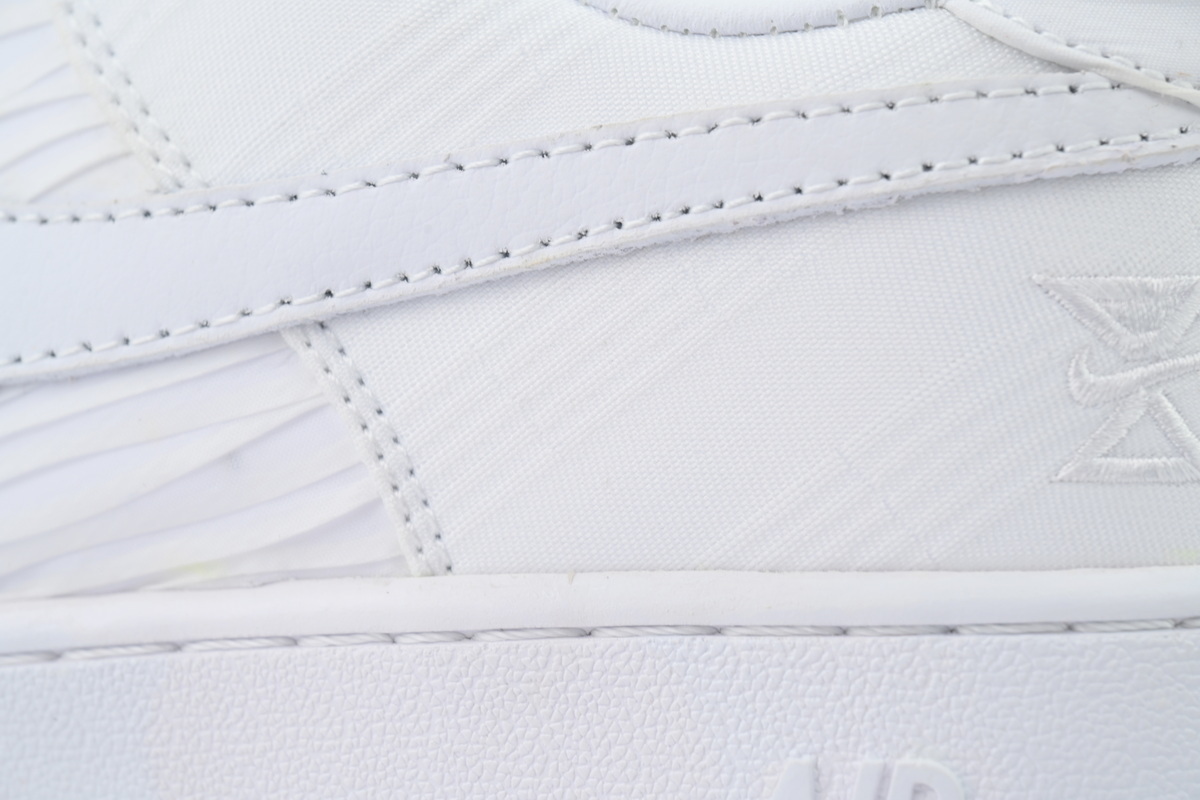 Nike Air Force 1 Low "Bow" DV4244-111