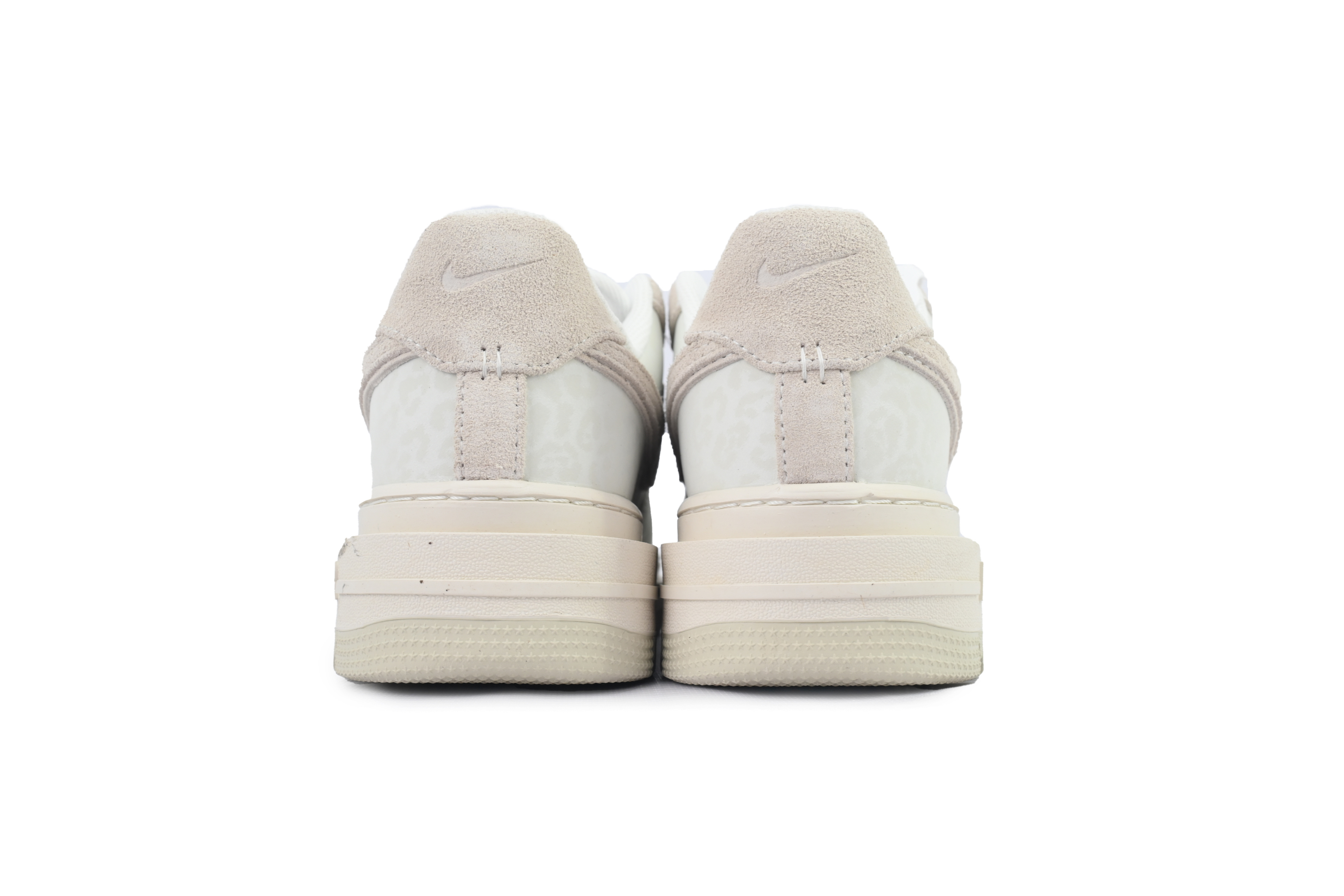 Nike Air Force 1 Luxe 'Triple White' DD9605-100