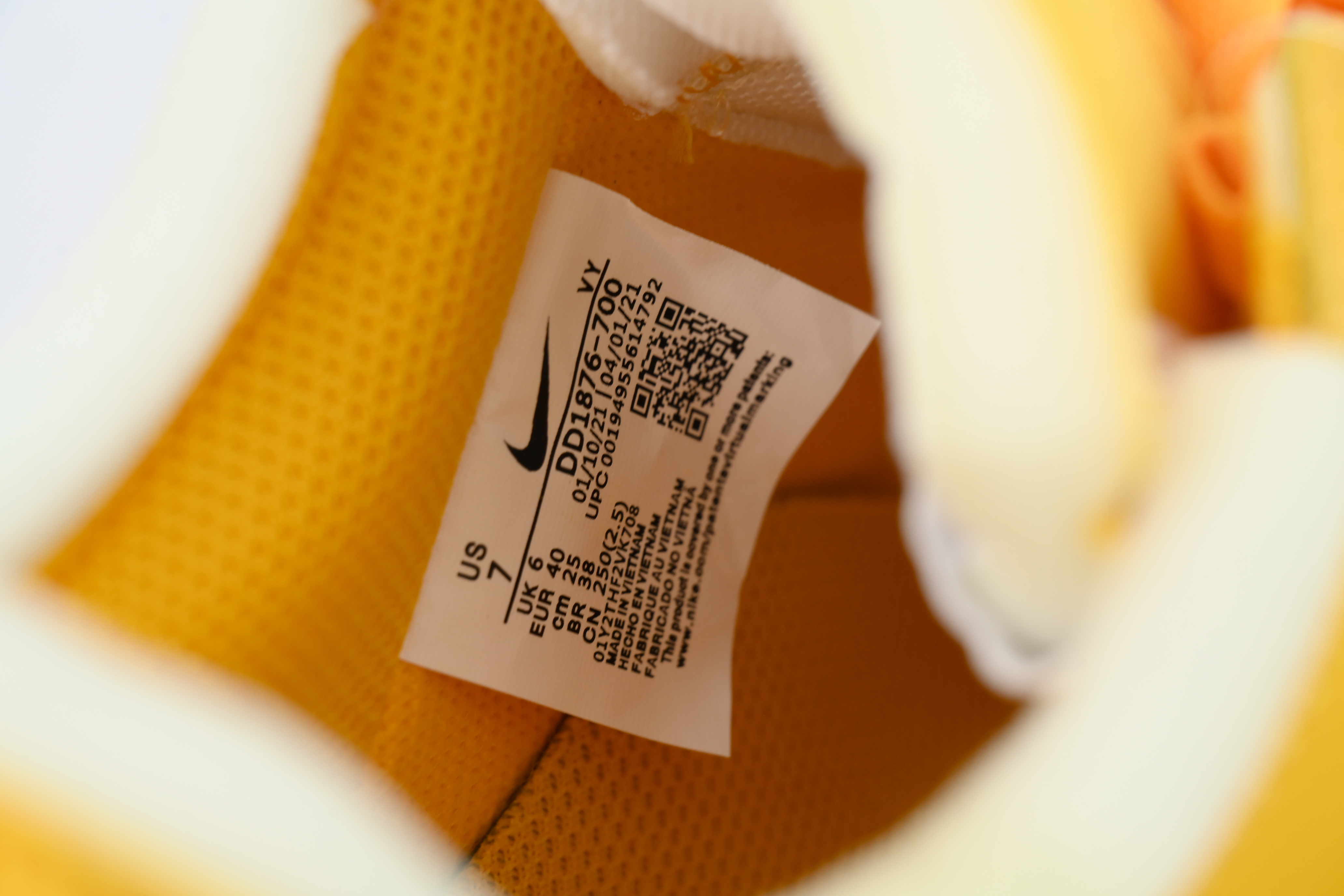 Off-White x Air Force 1 Low 'Lemonade' DD1876-700