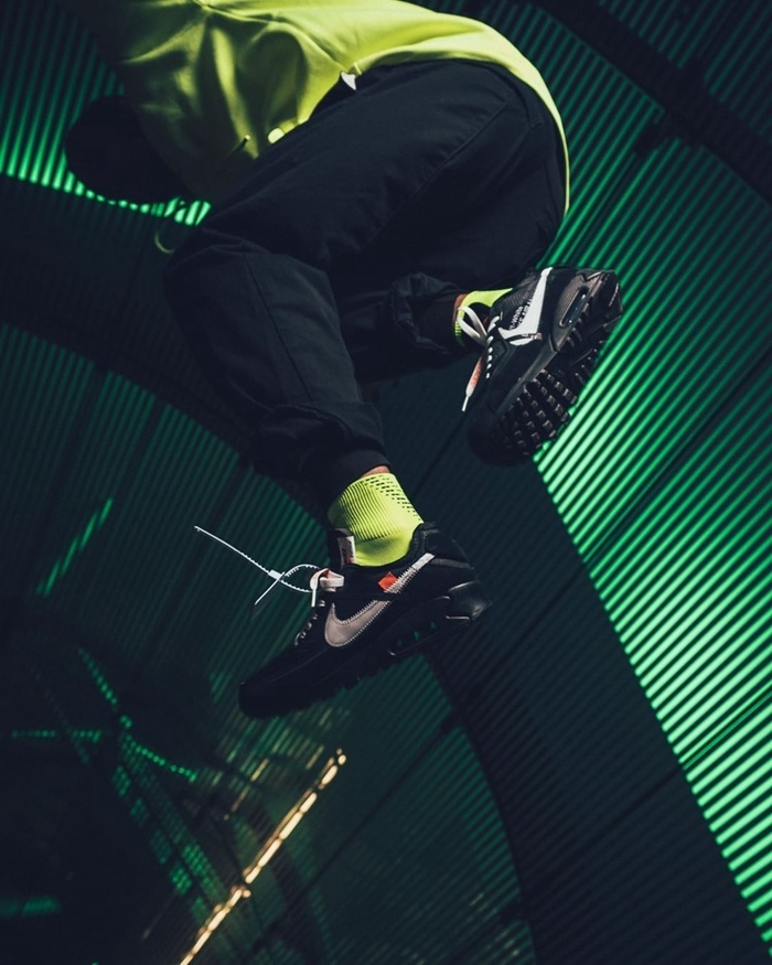 Off-White x Nike Air Max 90 “All Black AA7293-001