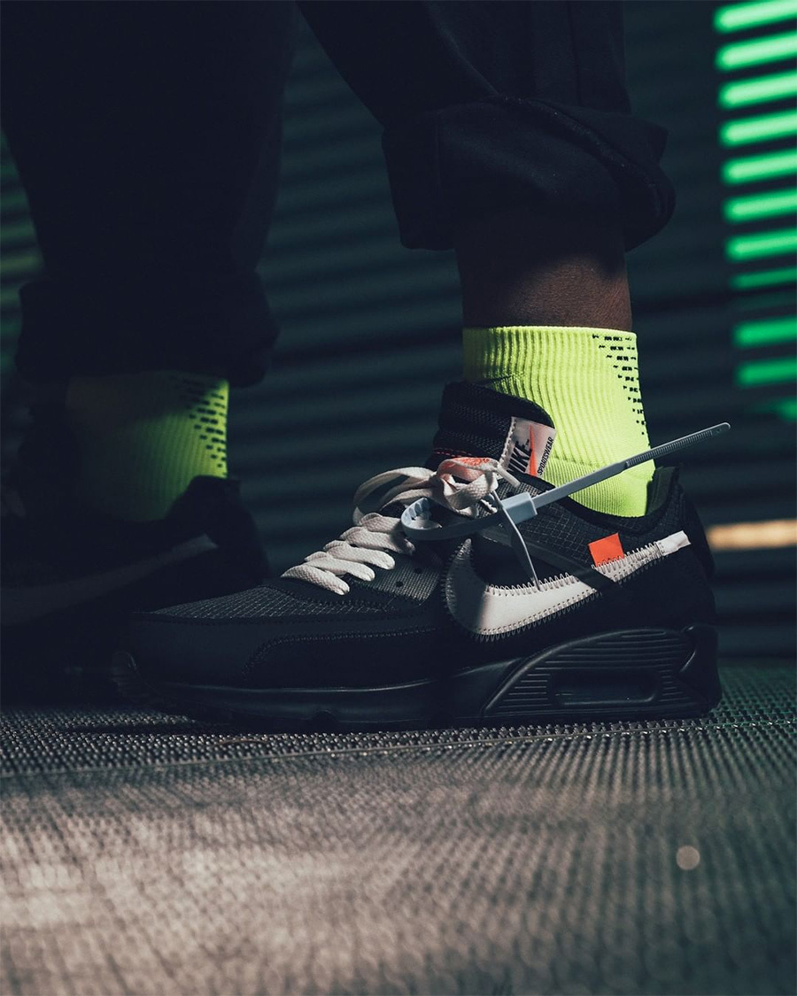 Off-White x Nike Air Max 90 “All Black AA7293-001