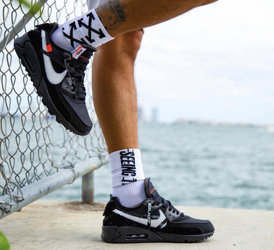 Off-White x Nike Air Max 90 “All Black AA7293-001