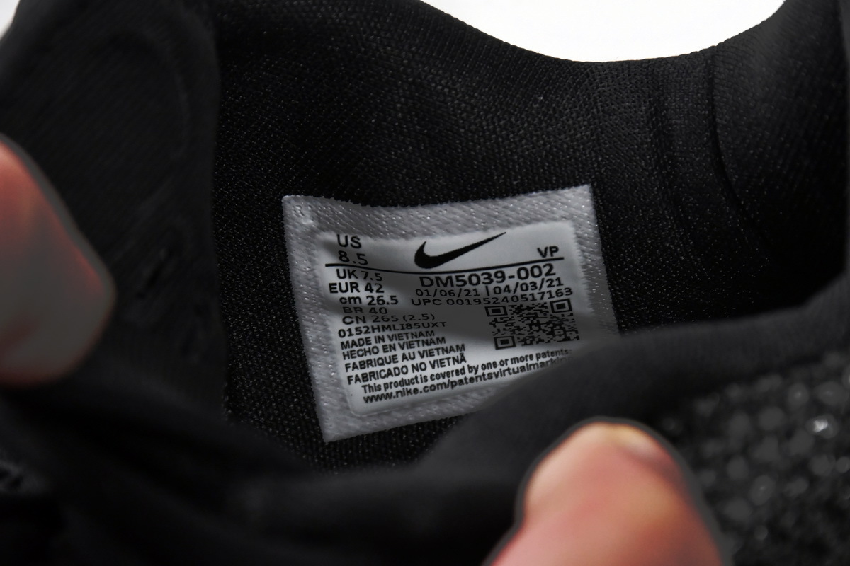 DM5039- 002 Nike Air Zoom G.T. Cut White Laser All Black