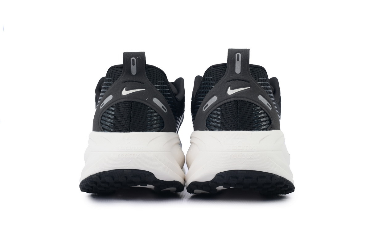 NIKE Vomero 18 'Black' HM6803-007