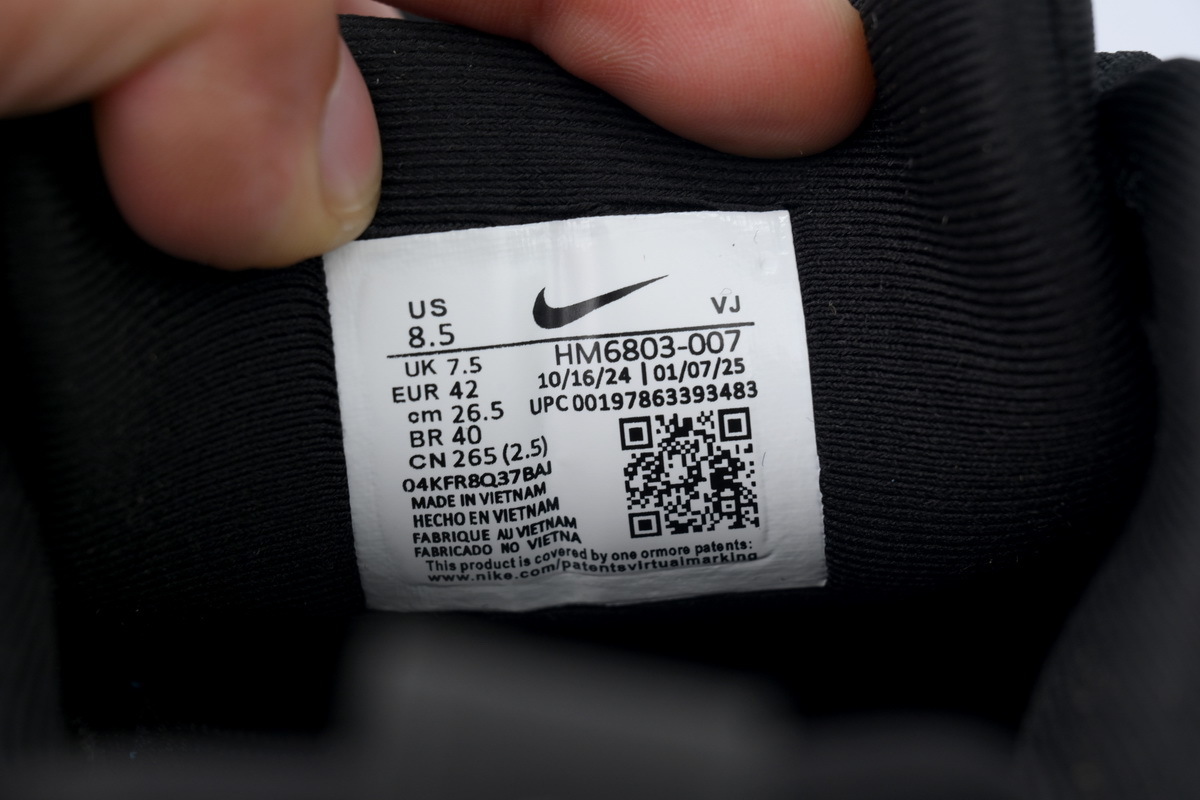 NIKE Vomero 18 'Black' HM6803-007