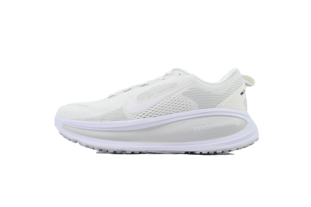 NIKE Vomero 18 'White Photon Dust' HM6803-106
