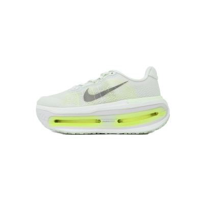 NIKE Vomero 19 Moonlight HQ2050-101 01