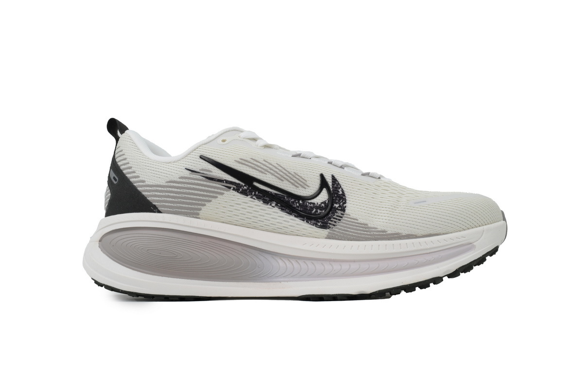 Vomero 18 'Run Pack' IB5726-100