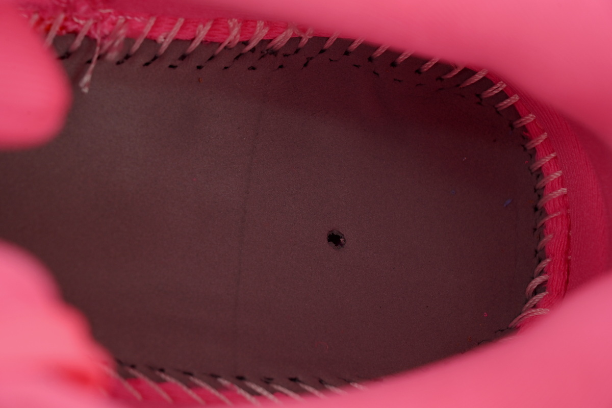Wmns Vomero 18 'Digital Pink' HM6804-602