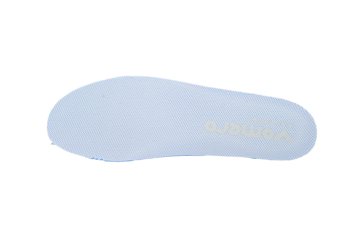 Wmns Vomero 18 'White Photon Dust' HM6804-104