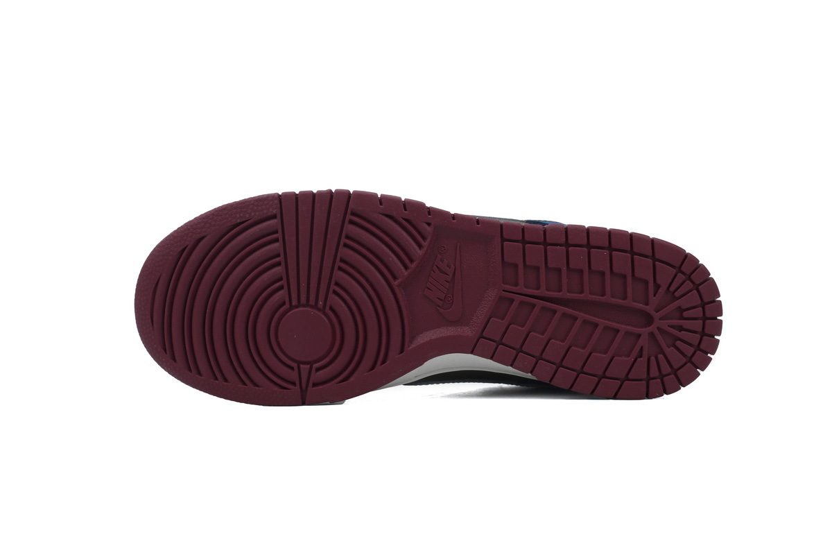 1503-151 Nike SB Dunk Low