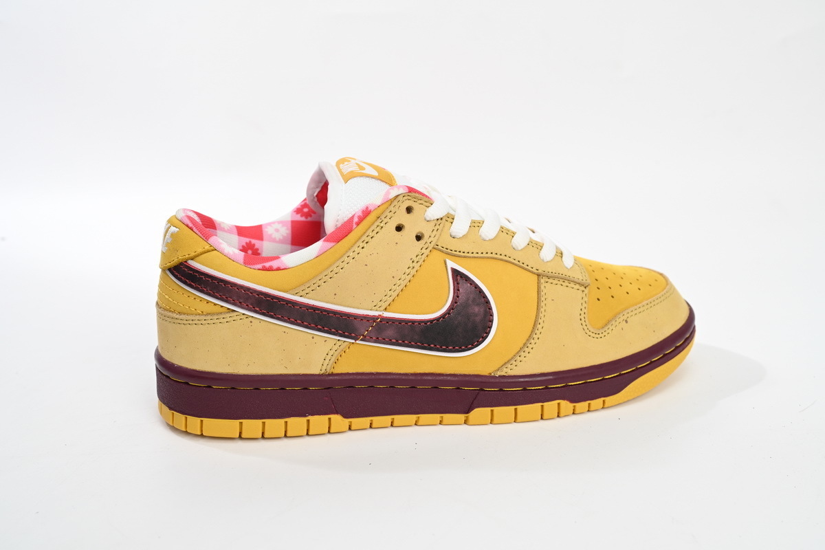 313170-137566 Concepts x NK SB Dunk Low "Yellow Lobster"