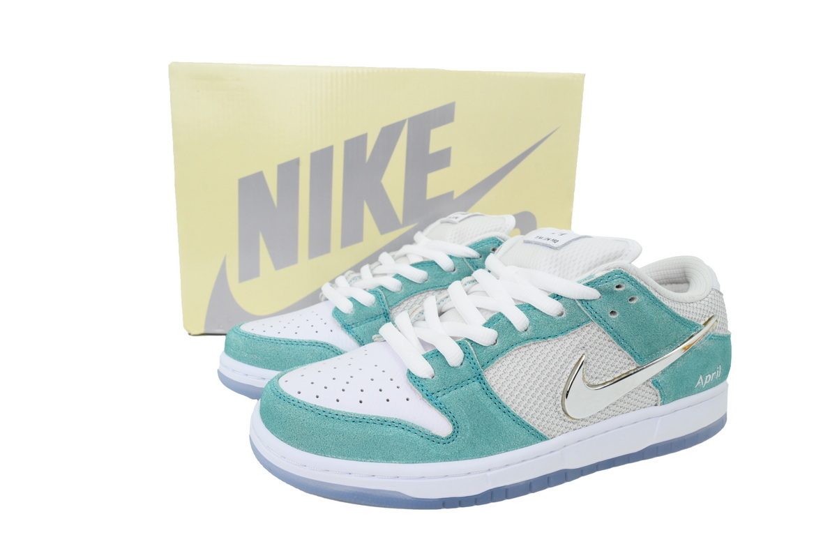 April Skateboards x Nike Dunk Low SB 'Turbo Green' FD2562-400