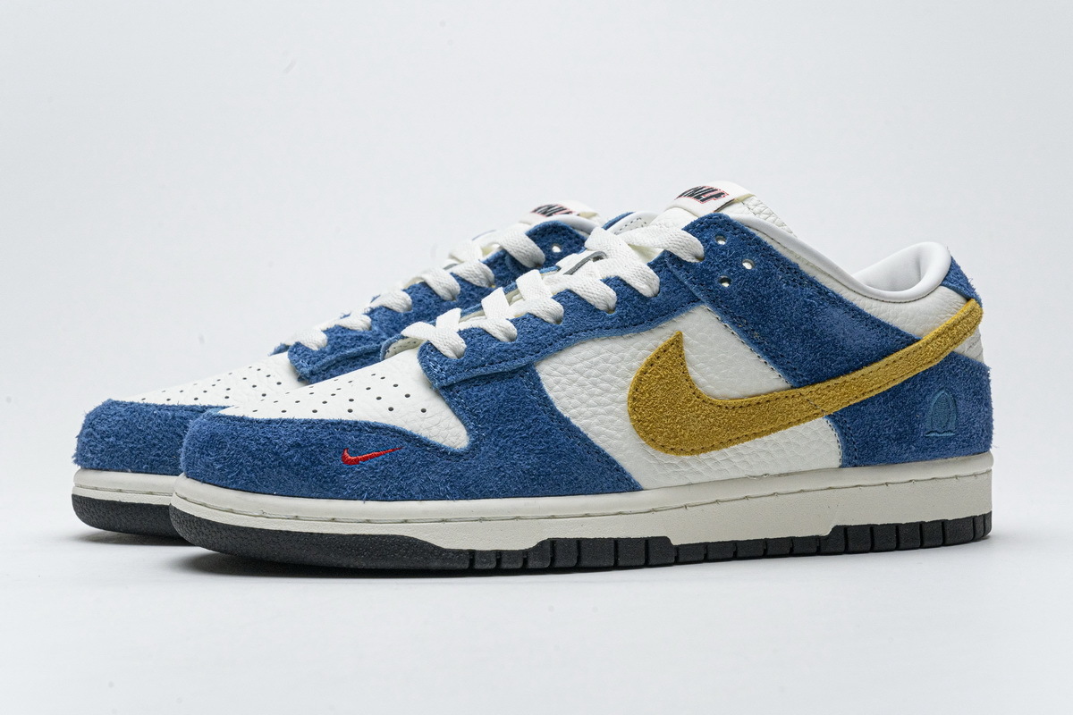 Kasina x Nike Dunk Low “80s Bus” CZ6501-100