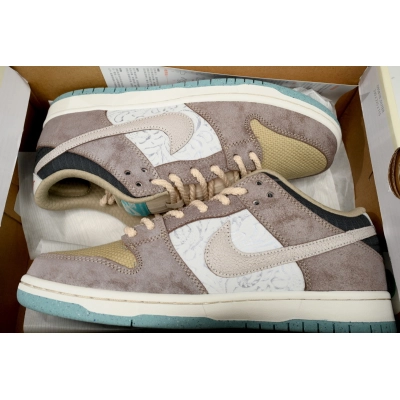 Nike SB Dunk Low ‘’Big Money Savings‘ FZ3129-200 02
