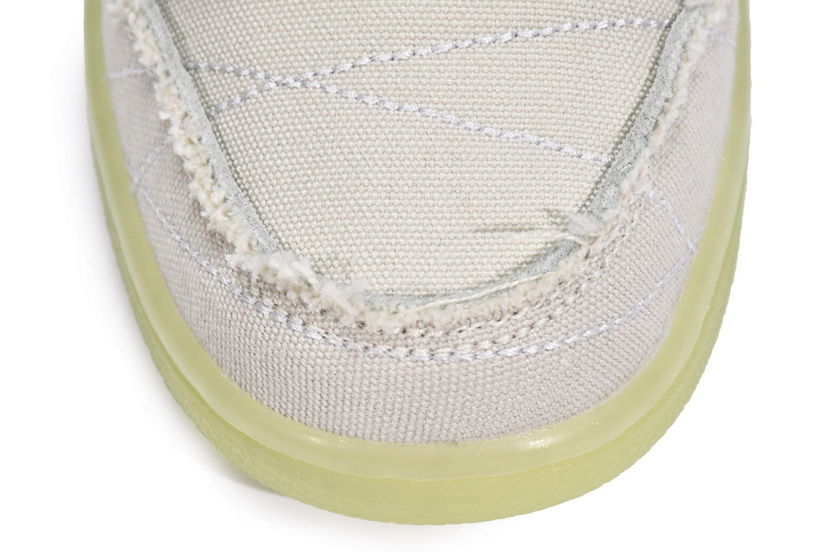Nike SB Dunk Low Mummy DM0774-111
