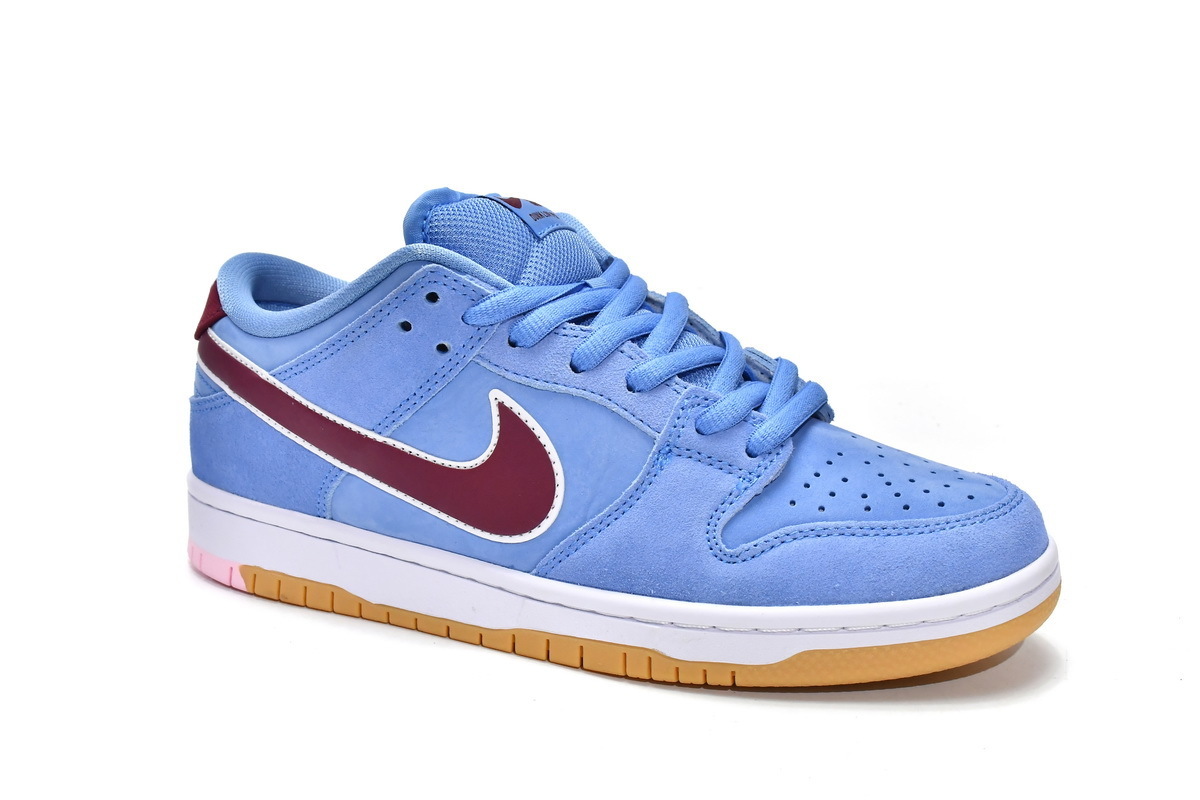 Nike SB Dunk Low Philadelphia Phillies DQ4040-400