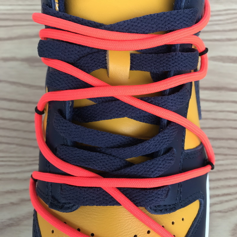 OFF WHITE X Nike Dunk SB Low White Michigan CT0856-700