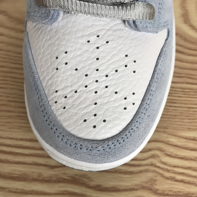 Sean Cliver x Nike SB Dunk Low DC9936-100